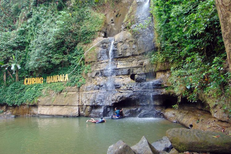 Explore Cilacap with Dua Saudara: Tourism That Brings Smiles